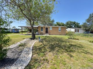 4482 Mountain, Von Ormy, TX 78073