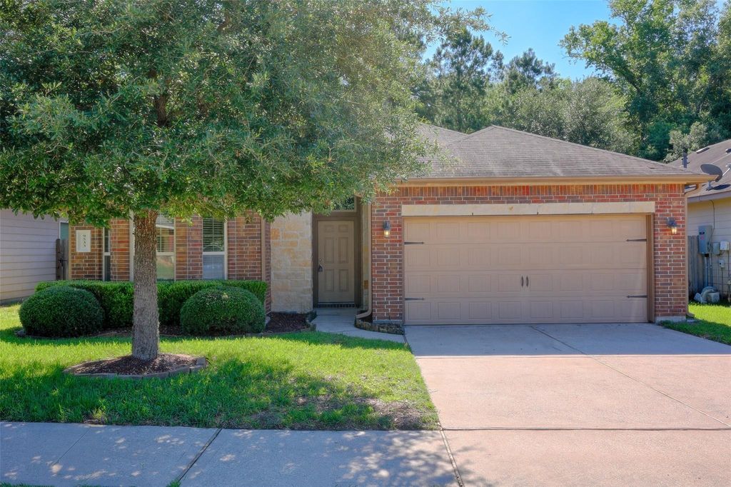 9533 E Woodmark, Conroe, TX 77304