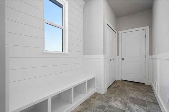 16839 Crittenden Drive 231, Macomb Twp, MI 48044