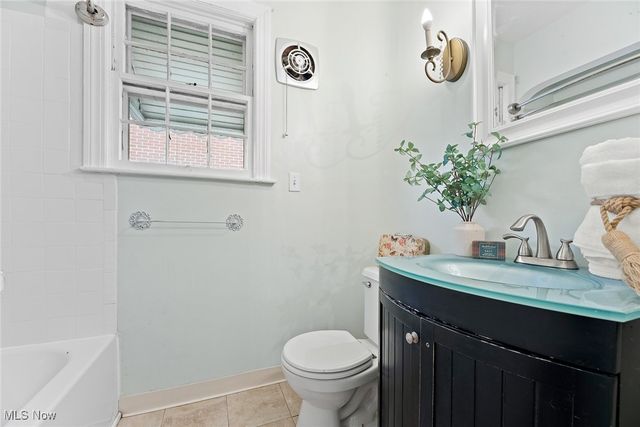 2211 Goodyear Boulevard, Akron, OH 44305