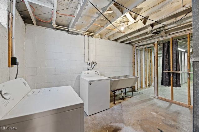 2211 Goodyear Boulevard, Akron, OH 44305