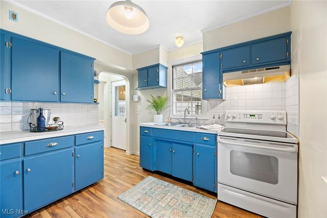 2211 Goodyear Boulevard, Akron, OH 44305