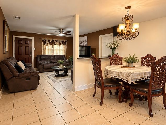 819 N Cooper Street, Arlington, TX 76011