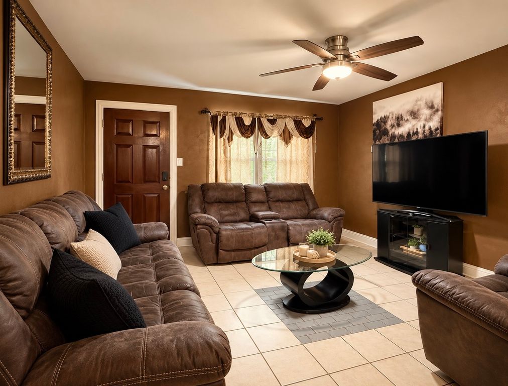 819 N Cooper Street, Arlington, TX 76011 — photo 3