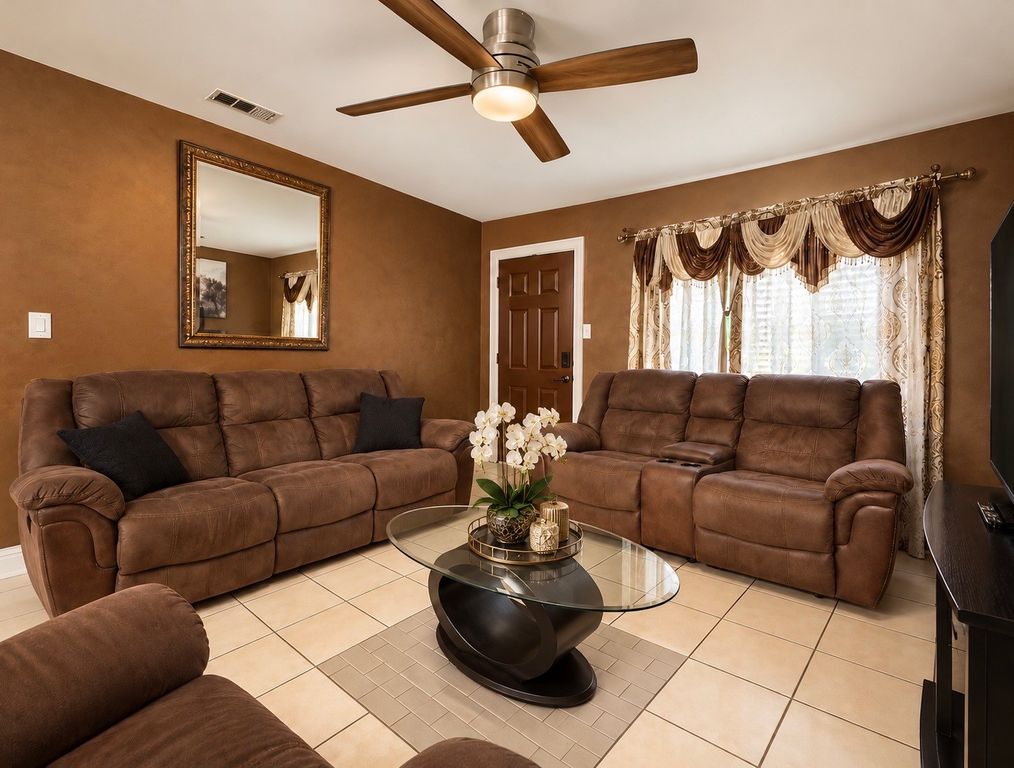 819 N Cooper Street, Arlington, TX 76011 — photo 4