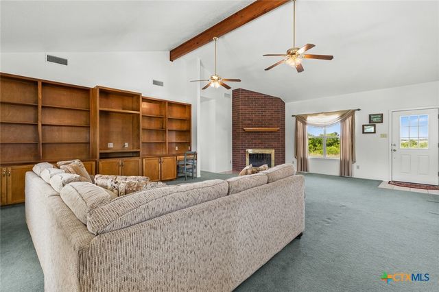 10514 Hunt Hill Road, Rogers, TX 76569