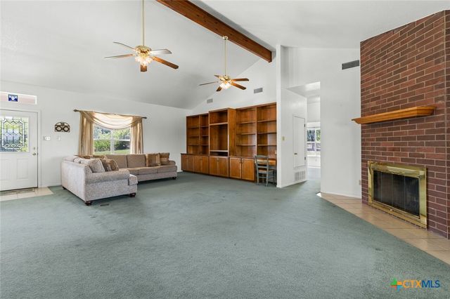 10514 Hunt Hill Road, Rogers, TX 76569