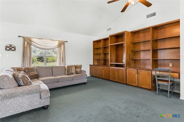 10514 Hunt Hill Road, Rogers, TX 76569