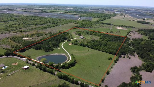 10514 Hunt Hill Road, Rogers, TX 76569