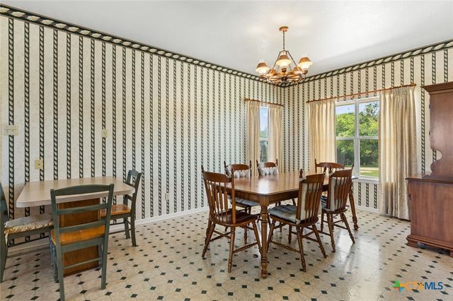 10514 Hunt Hill Road, Rogers, TX 76569