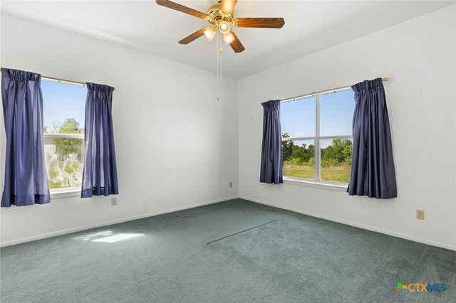 10514 Hunt Hill Road, Rogers, TX 76569