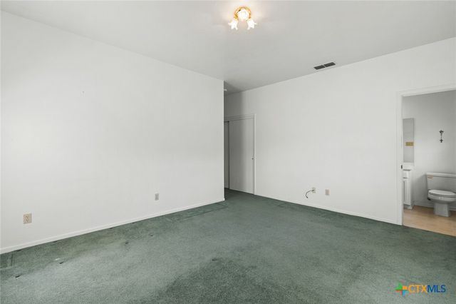 10514 Hunt Hill Road, Rogers, TX 76569