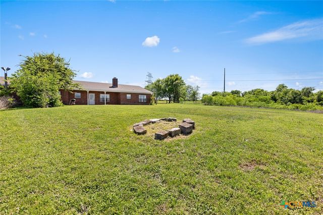 10514 Hunt Hill Road, Rogers, TX 76569