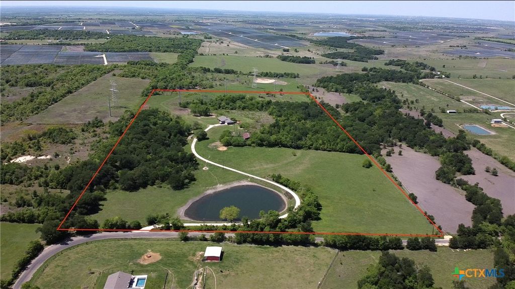 10514 Hunt Hill Road, Rogers, TX 76569