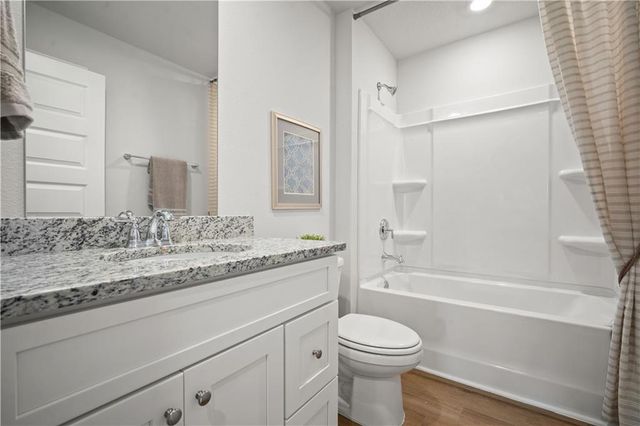1063 Realm Road E, Mobile, AL 36608