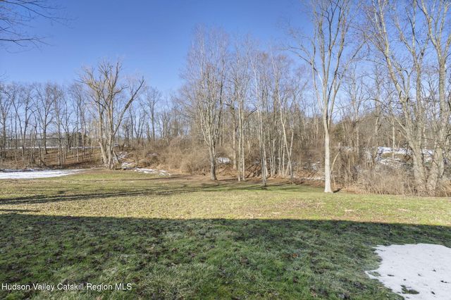 437 Sharptown Road, Stuyvesant, NY 12173