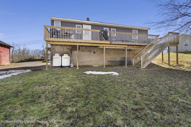 437 Sharptown Road, Stuyvesant, NY 12173