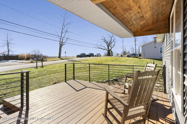 437 Sharptown Road, Stuyvesant, NY 12173