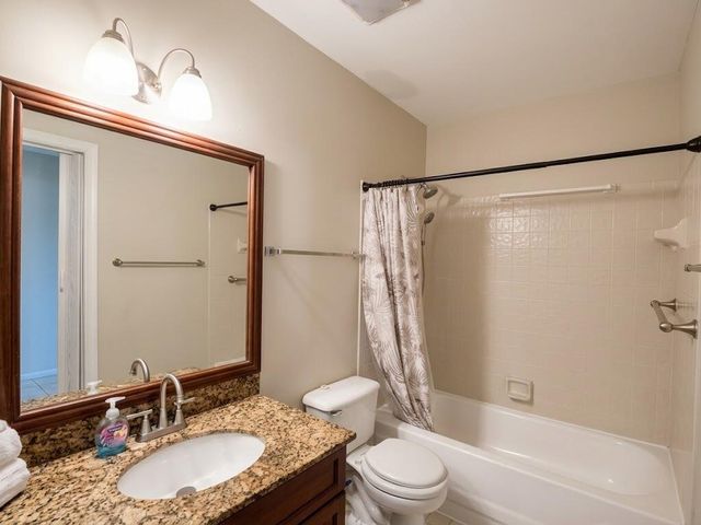 535 BANKS Road 2-521, Margate, FL 33063
