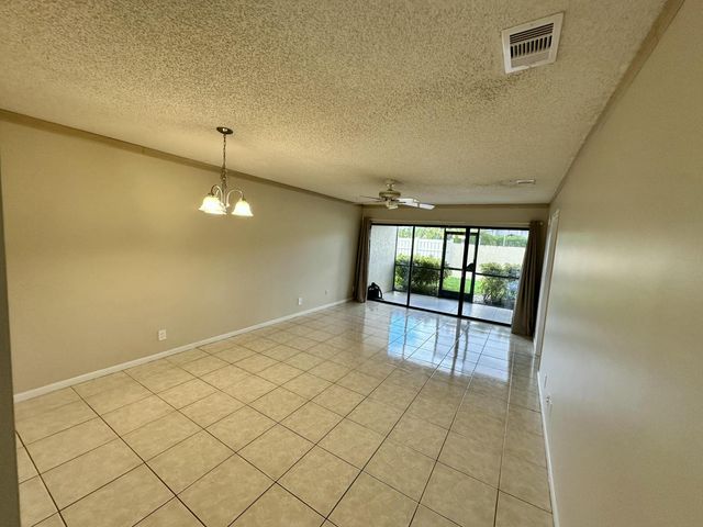 535 BANKS Road 2-521, Margate, FL 33063
