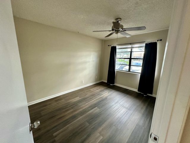 535 BANKS Road 2-521, Margate, FL 33063