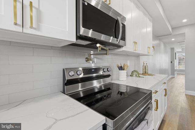 1600 E FEDERAL ST, Baltimore, MD 21213