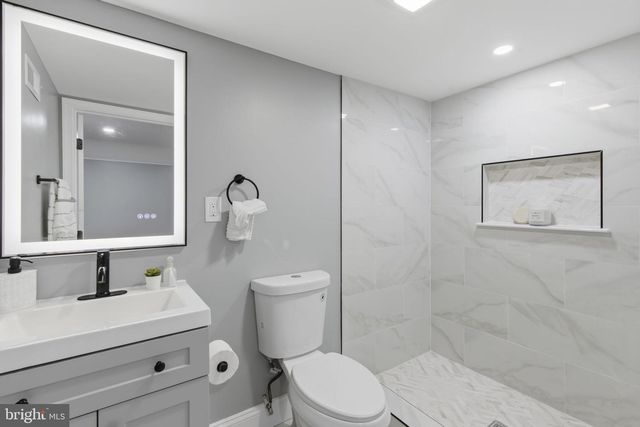 1600 E FEDERAL ST, Baltimore, MD 21213