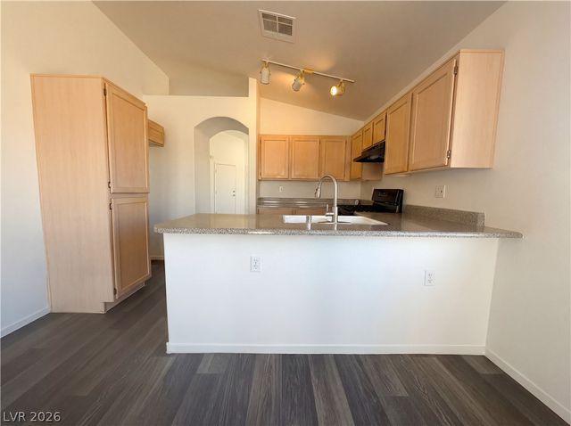 1920 Garnet Gable Avenue, Las Vegas, NV 89106