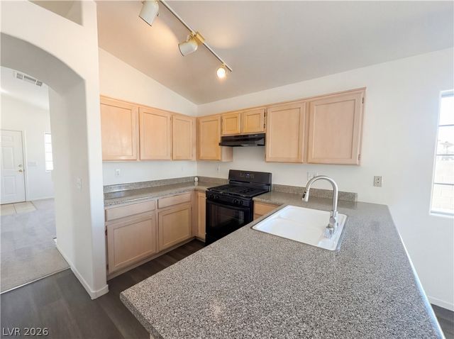 1920 Garnet Gable Avenue, Las Vegas, NV 89106