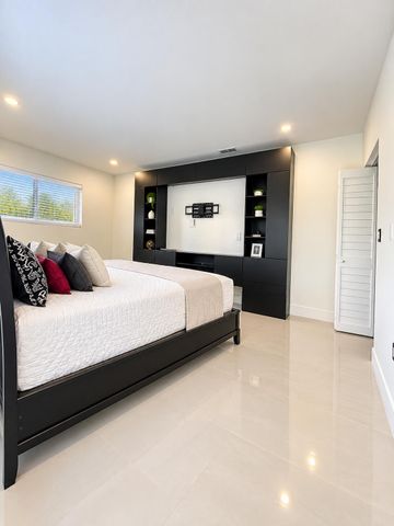 345 PINEHURST Road, Palm Springs, FL 33461