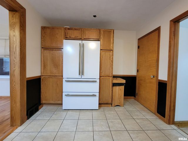 1102 COOLIDGE Avenue, Pekin, IL 61554