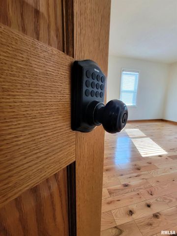 1102 COOLIDGE Avenue, Pekin, IL 61554