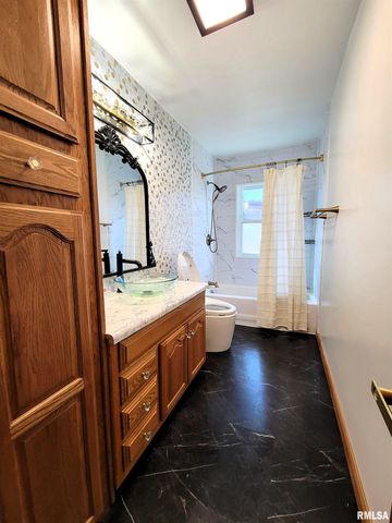 1102 COOLIDGE Avenue, Pekin, IL 61554