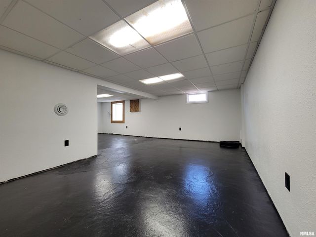 1102 COOLIDGE Avenue, Pekin, IL 61554