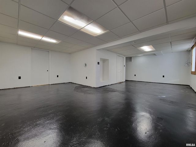 1102 COOLIDGE Avenue, Pekin, IL 61554