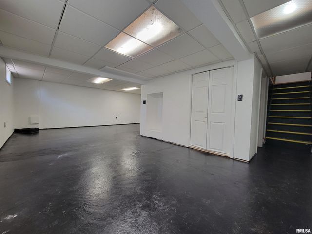 1102 COOLIDGE Avenue, Pekin, IL 61554