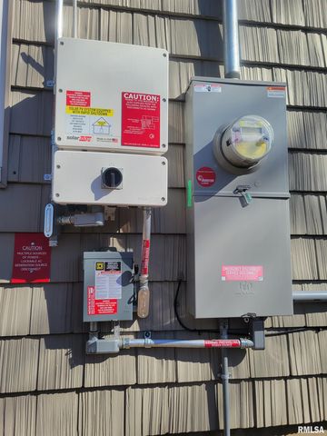 1102 COOLIDGE Avenue, Pekin, IL 61554