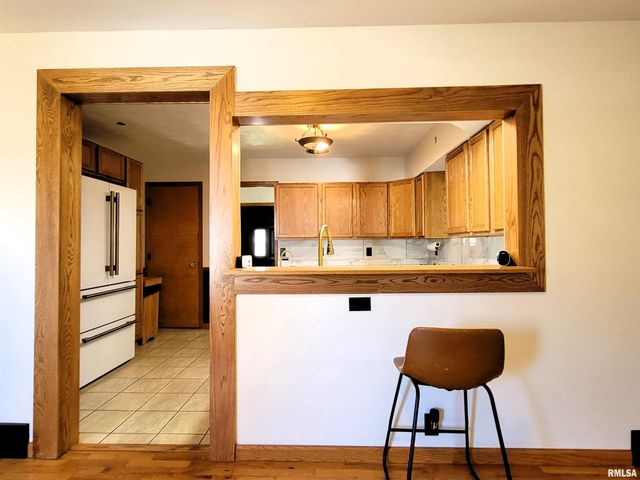 1102 COOLIDGE Avenue, Pekin, IL 61554