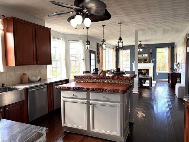 3240 Joplin LN, Chesapeake, VA 23323