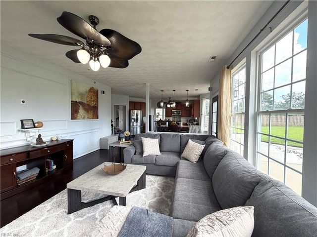 3240 Joplin LN, Chesapeake, VA 23323