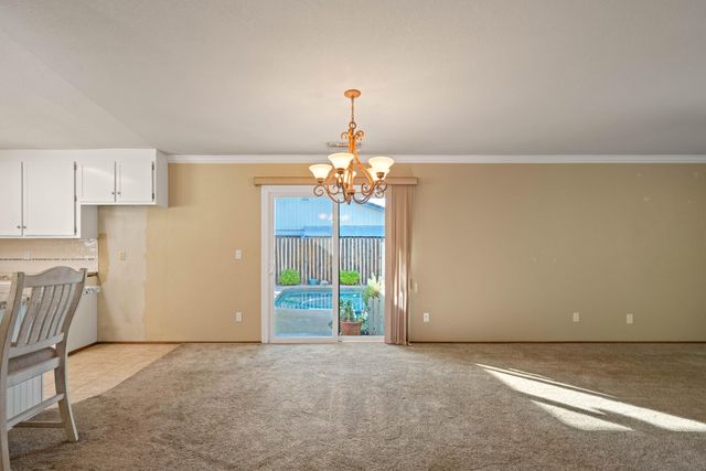 6849 Creekside Street, Redding, CA 96001