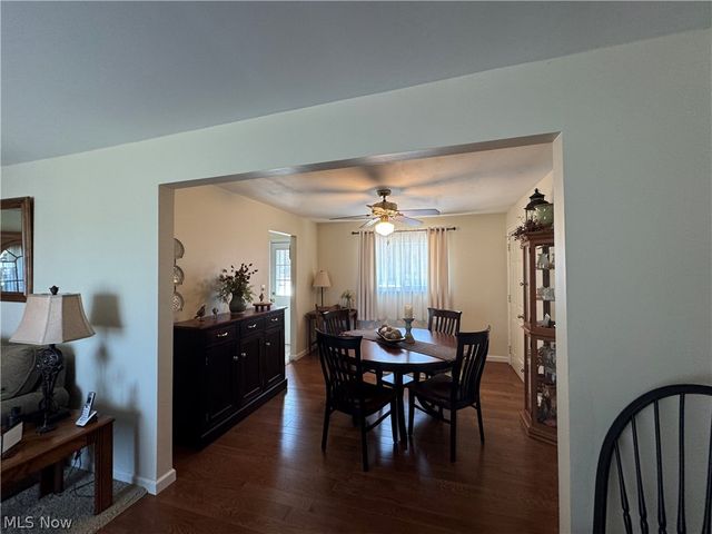 404 S Bradfield Drive, St Marys, WV 26170