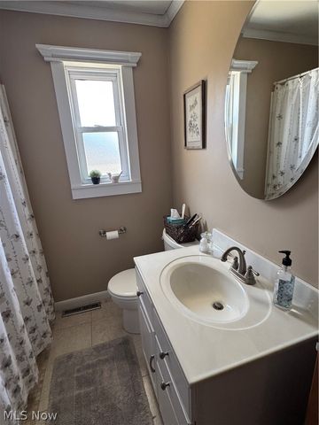 404 S Bradfield Drive, St Marys, WV 26170