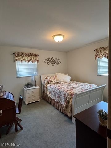 404 S Bradfield Drive, St Marys, WV 26170