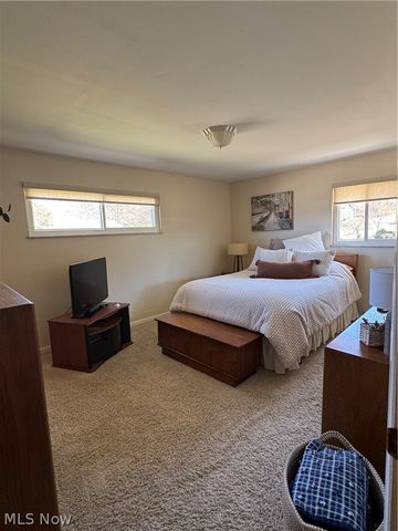 404 S Bradfield Drive, St Marys, WV 26170