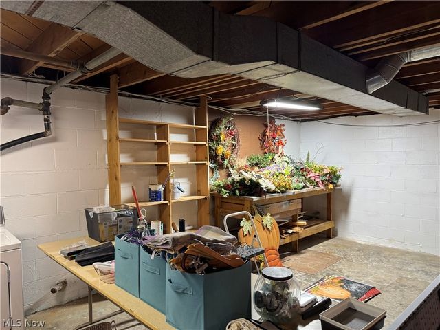 404 S Bradfield Drive, St Marys, WV 26170