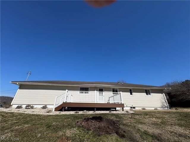 404 S Bradfield Drive, St Marys, WV 26170