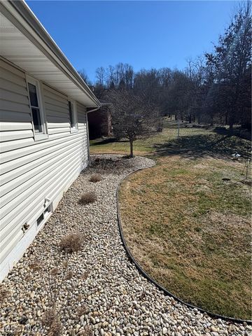 404 S Bradfield Drive, St Marys, WV 26170