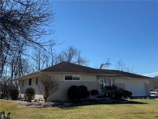 404 S Bradfield Drive, St Marys, WV 26170