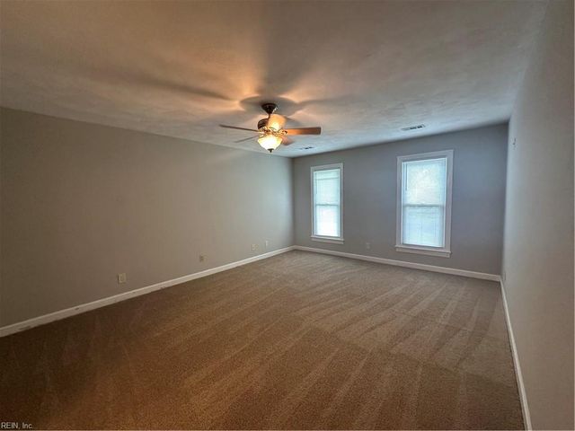 608 Hearndon CT, Chesapeake, VA 23322
